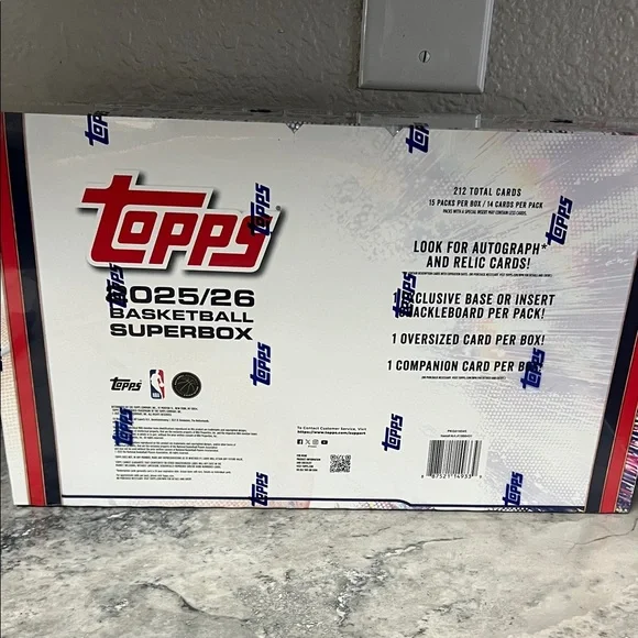 NIB Topps BasketbalL Superbox factory sealed - Picture 9 of 9